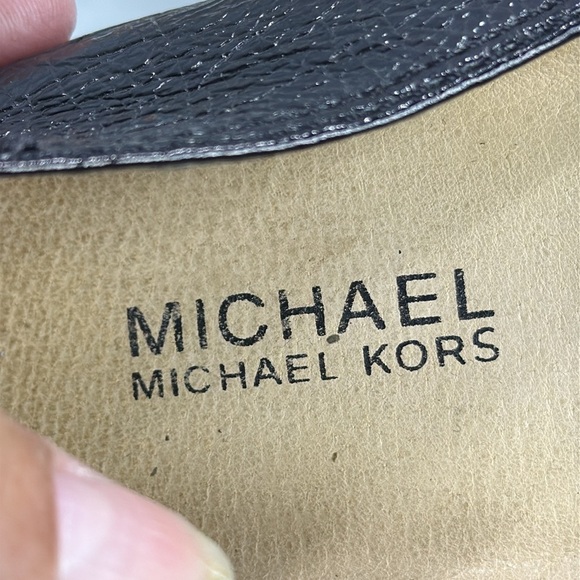 (Q7) MICHAEL KORS women's leather ballet flats, size 9M with Gold Accents - Picture 12 of 13